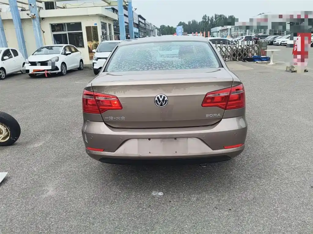 Volkswagen Bora 2014 1.6L Manual Comfort Edition фото 6