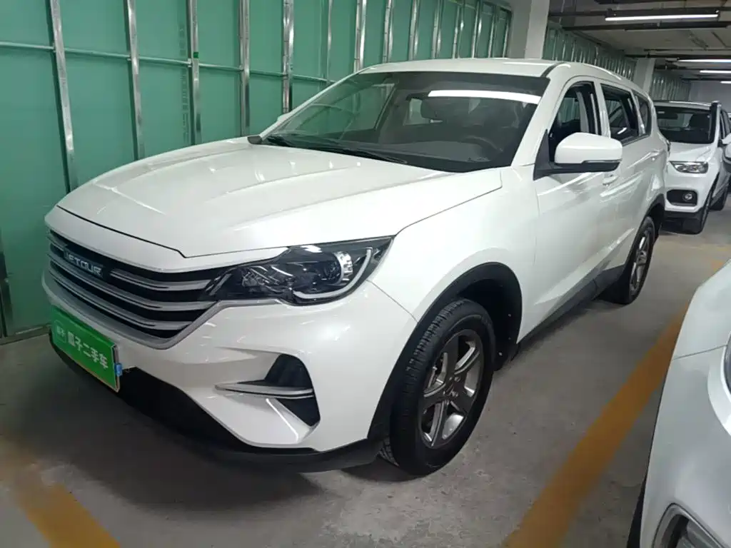 Jetour X70M 2020 2020 Facelift 1.5T Manual Partner 5-seater