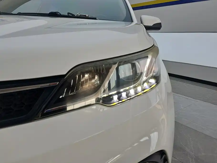 Soueast DX3 2017 2016 1.5L Manual Luxury