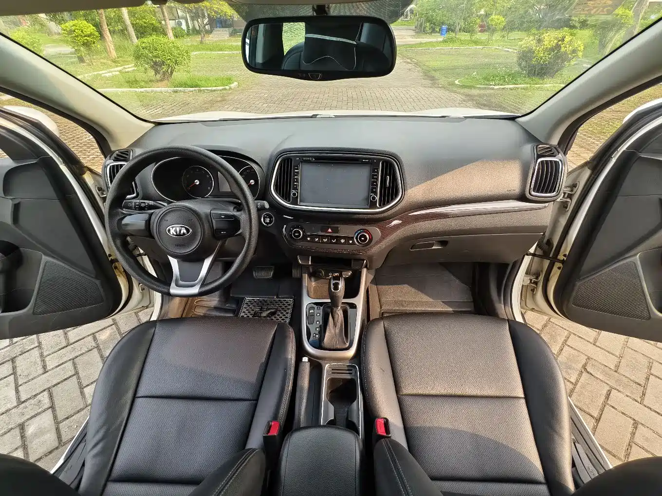 Kia KX3 Smart Run 2015 1.6L Automatic 2WD DLX фото 13