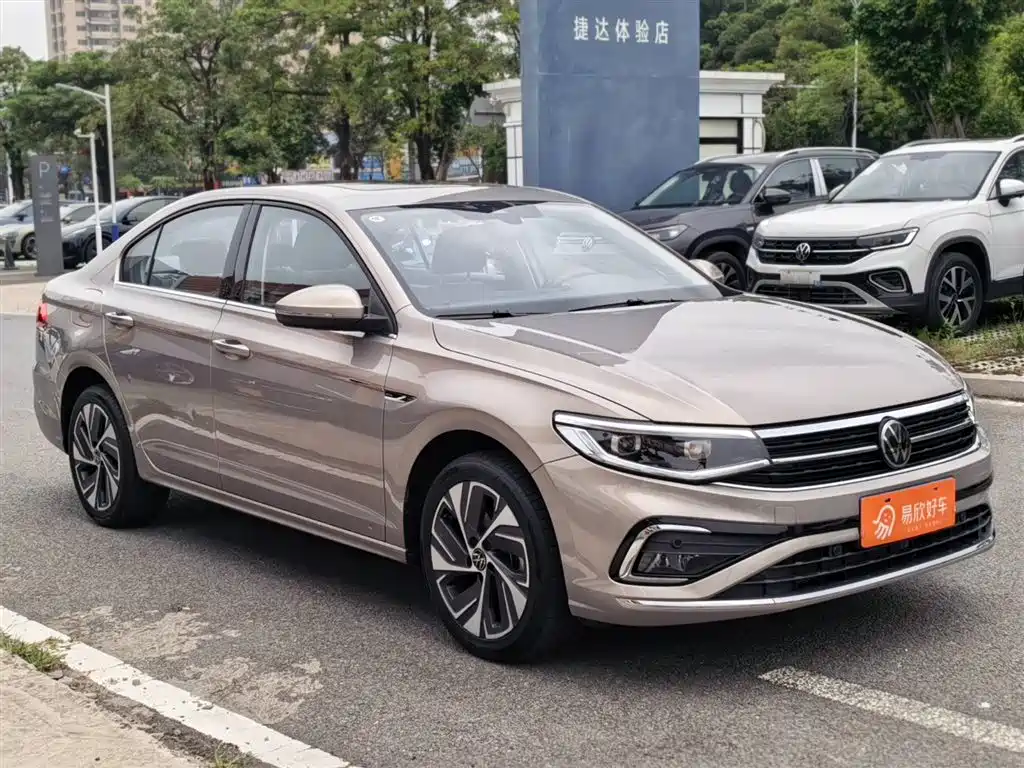 Volkswagen Bora 2024 300TSI DSG Premium Ride Edition фото 3