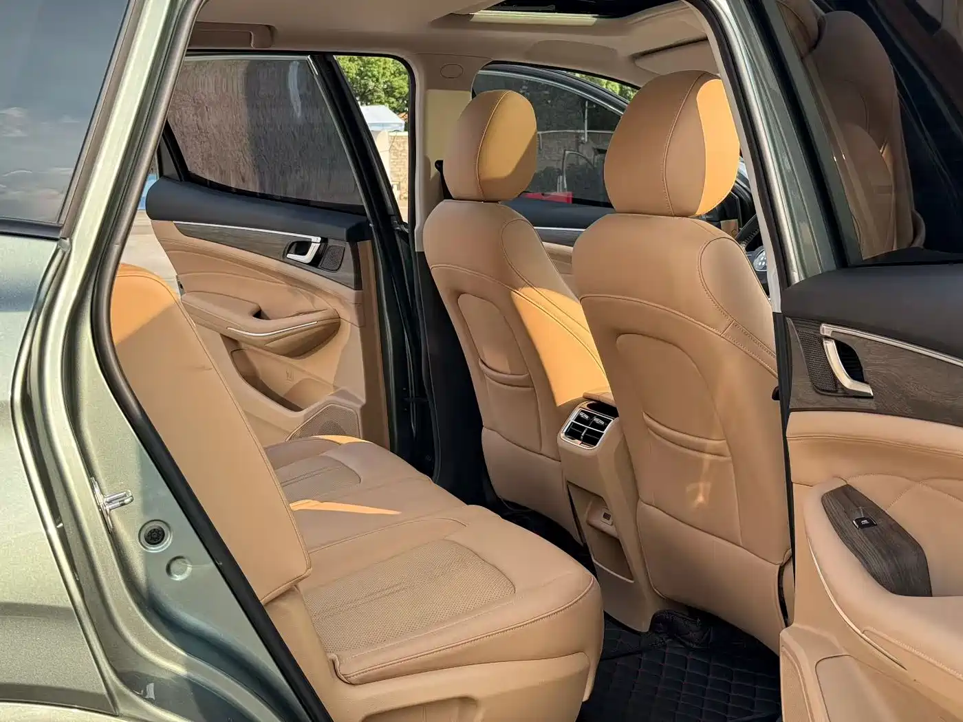 Landian E5 2024 2023 1.5L DE-i 100KM Enjoyment 7-seater