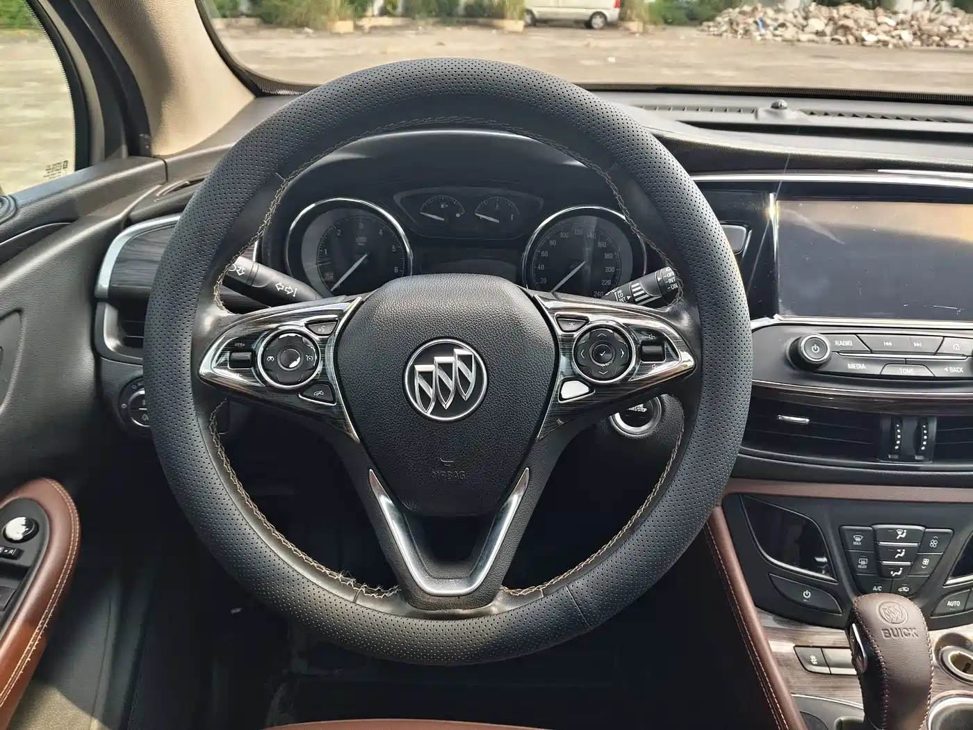 Photo 15 - Buick Envision Plus