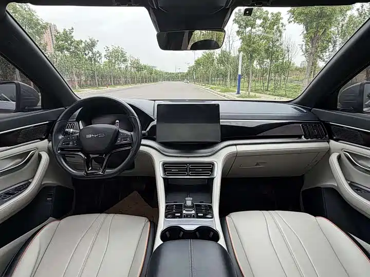 BYD Song PLUS PHEV 2024 Glory Edition DM-i 110km Flagship PLUS фото 4