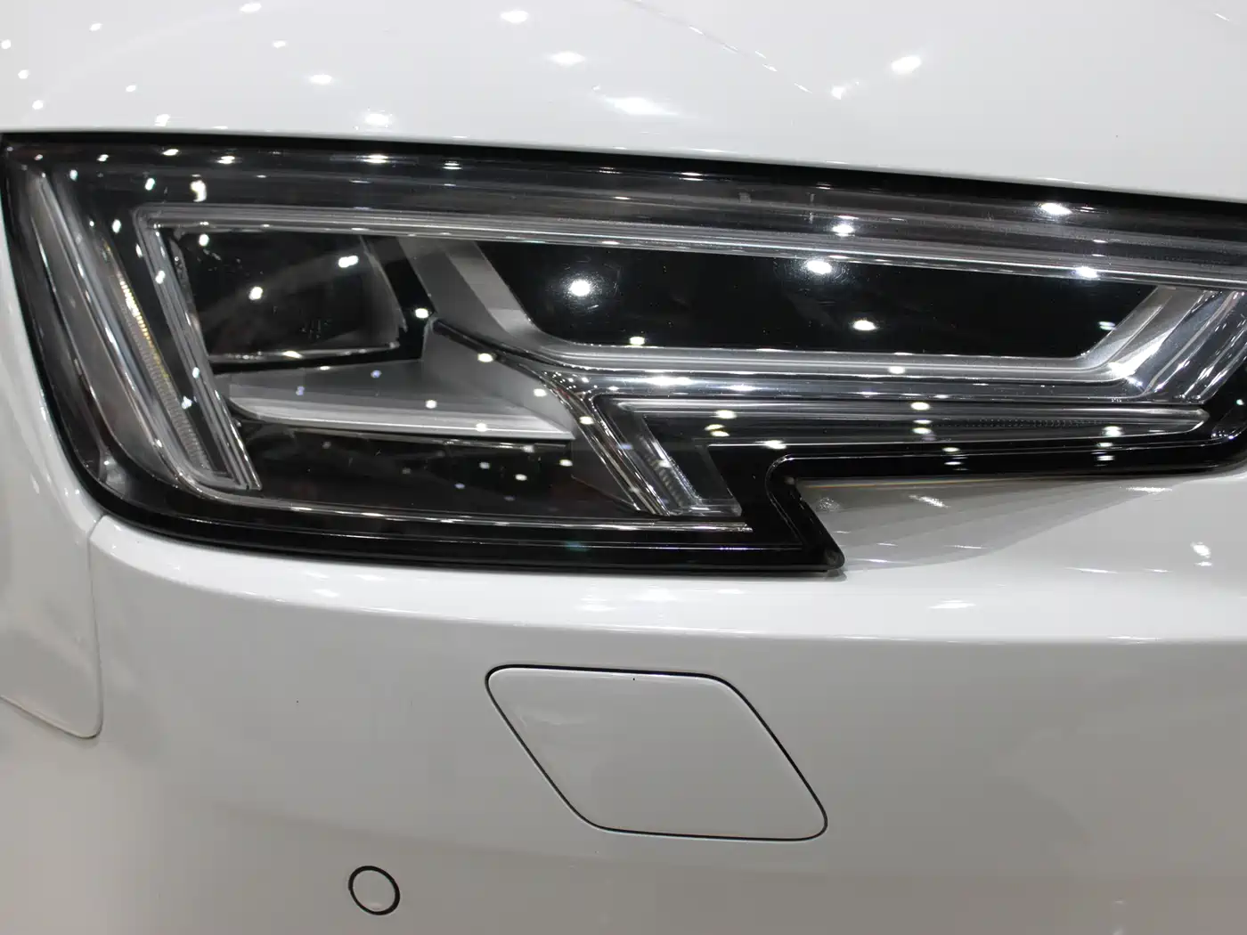 Audi A4L 2017 Plus 40 TFSI Fashion фото 7