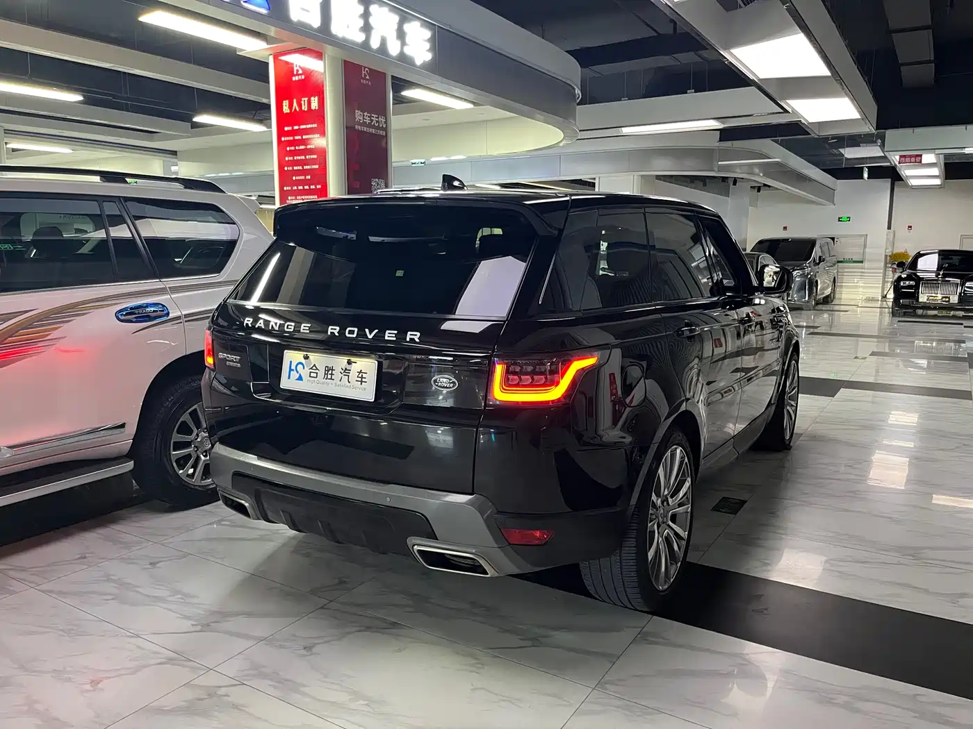 Land Rover Range Rover Sport 2019 3.0 SC V6 Special Edition фото 8