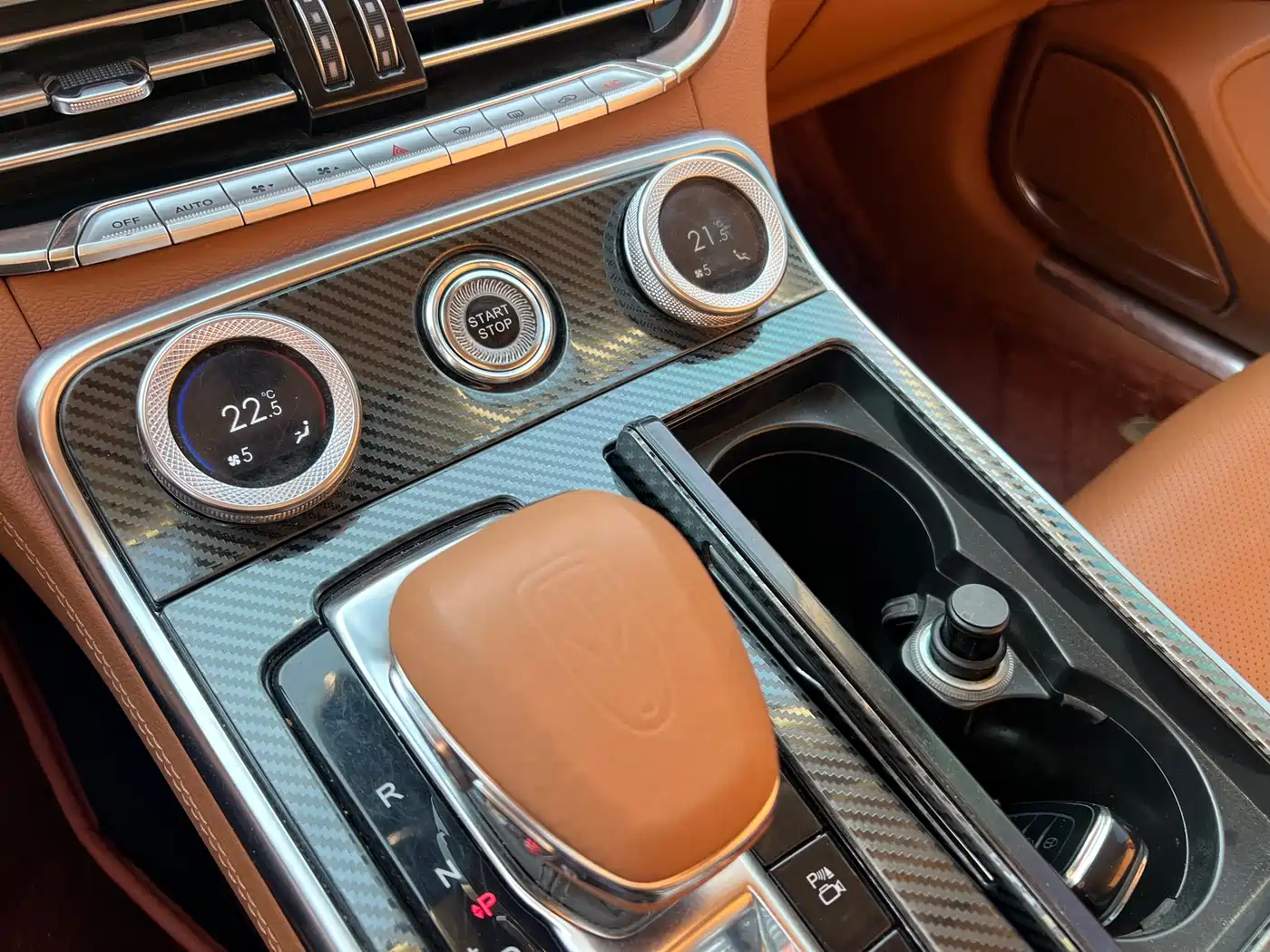 Hongqi H9 2020 2.0T Smart Connection Qi Xiang Edition фото 16