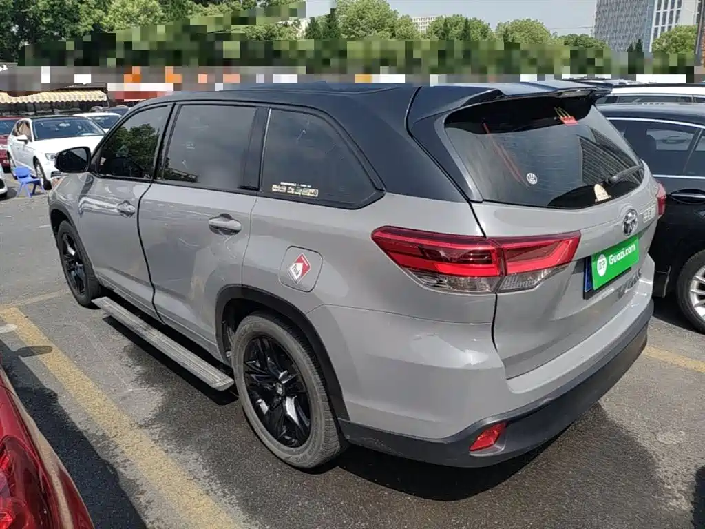 Toyota Highlander 2021 2.0T FWD Luxury 7-Seater фото 5