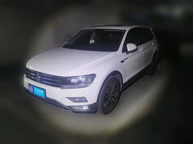 Volkswagen Tiguan L 2019 Facelift 330TSI Auto 2WD Panorama Comfort China VI — фото 1