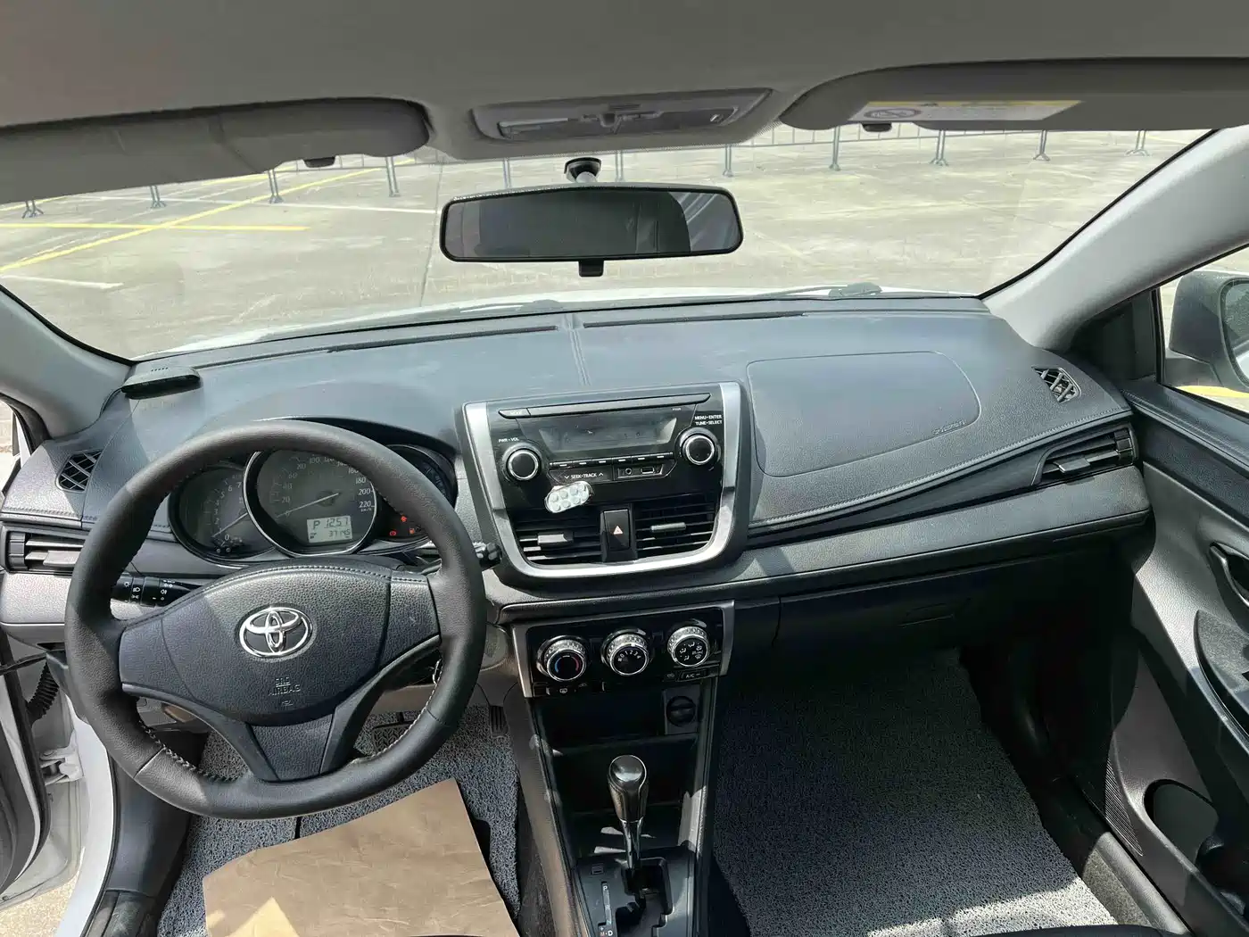 Toyota YARiS L Zhi Xuan 2016 Facelift 1.5E CVT Charming Edition фото 12