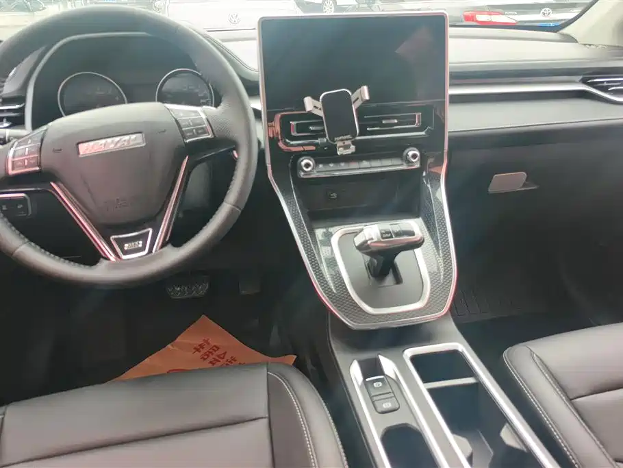 Haval M6 2021 PLUS 1.5T DCT Luxury Smart Connect фото 12