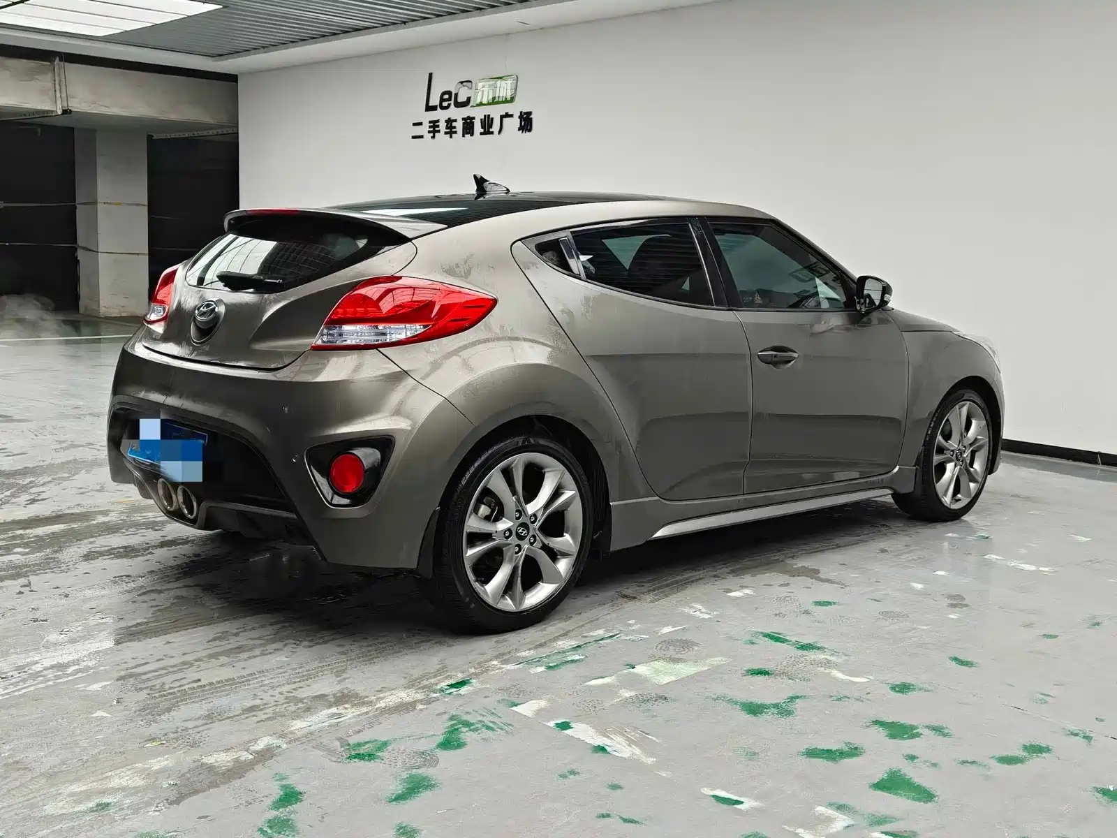 صورة 4 - Hyundai Veloster