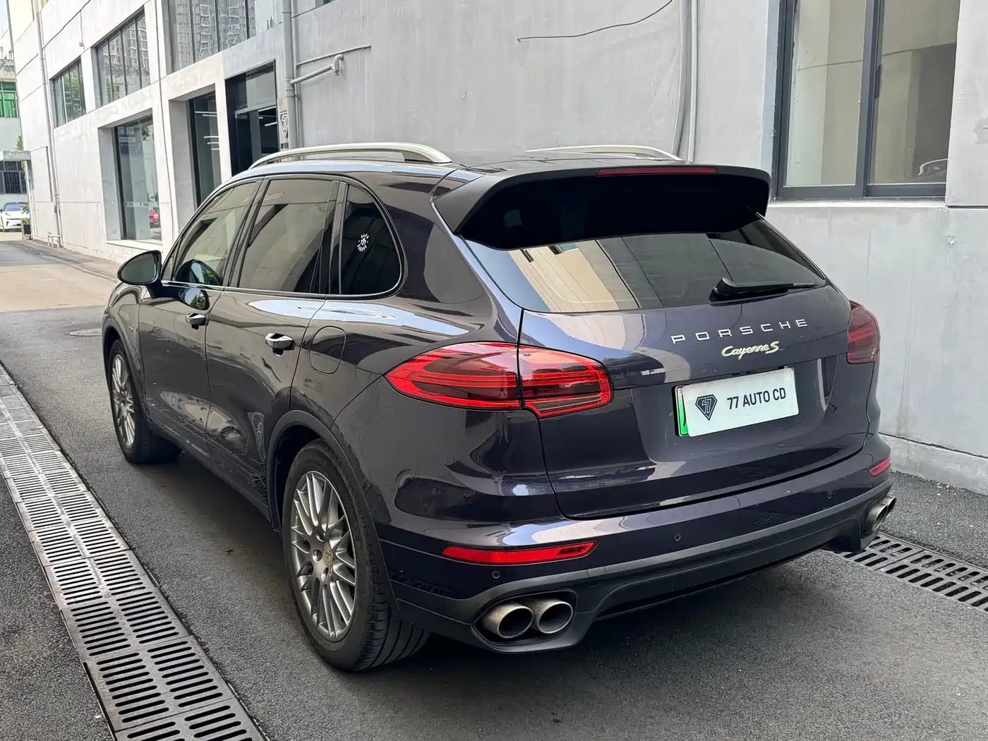 Porsche Cayenne New Energy 2016 Cayenne S E-Hybrid 3.0T фото 4