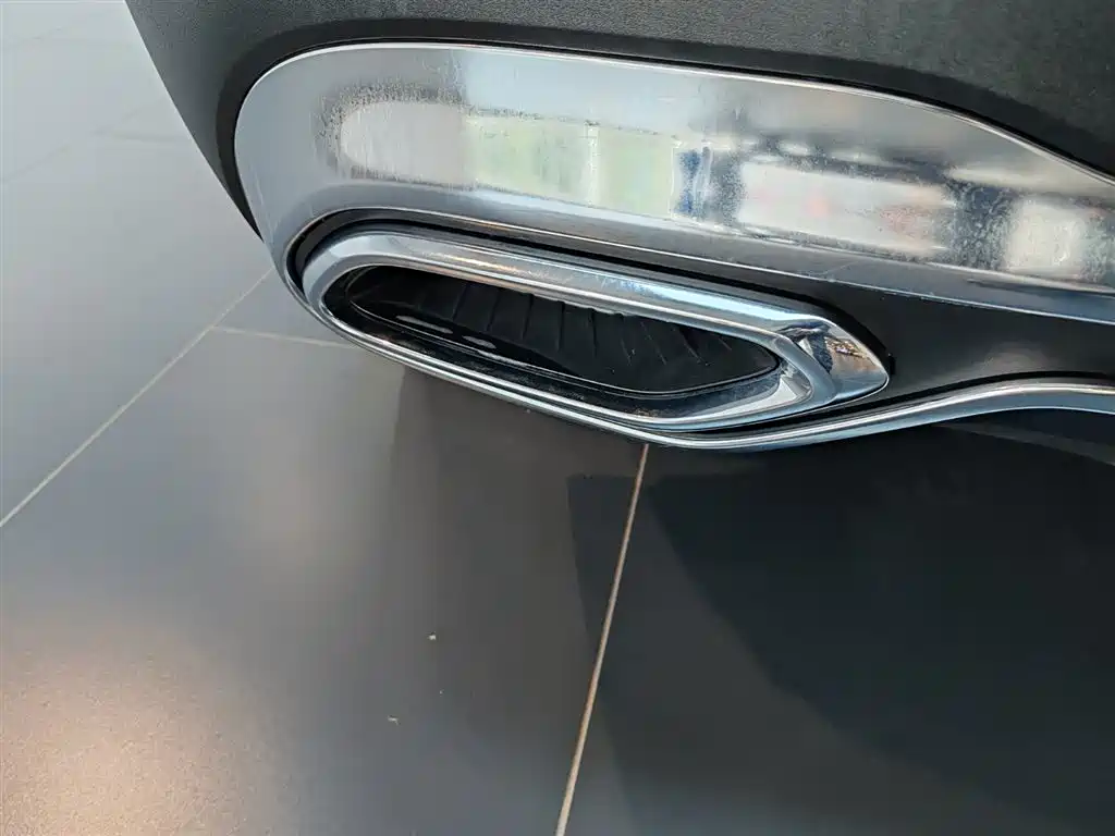 Mercedes-Benz GLC 2023 GLC 300 L 4MATIC Luxury 7-Seater фото 8