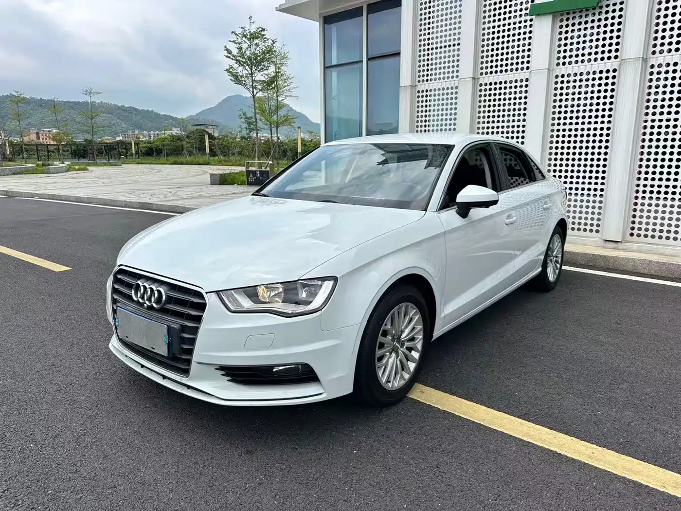 Audi A3 2016 Limousine 35 TFSI Progressive фото 19