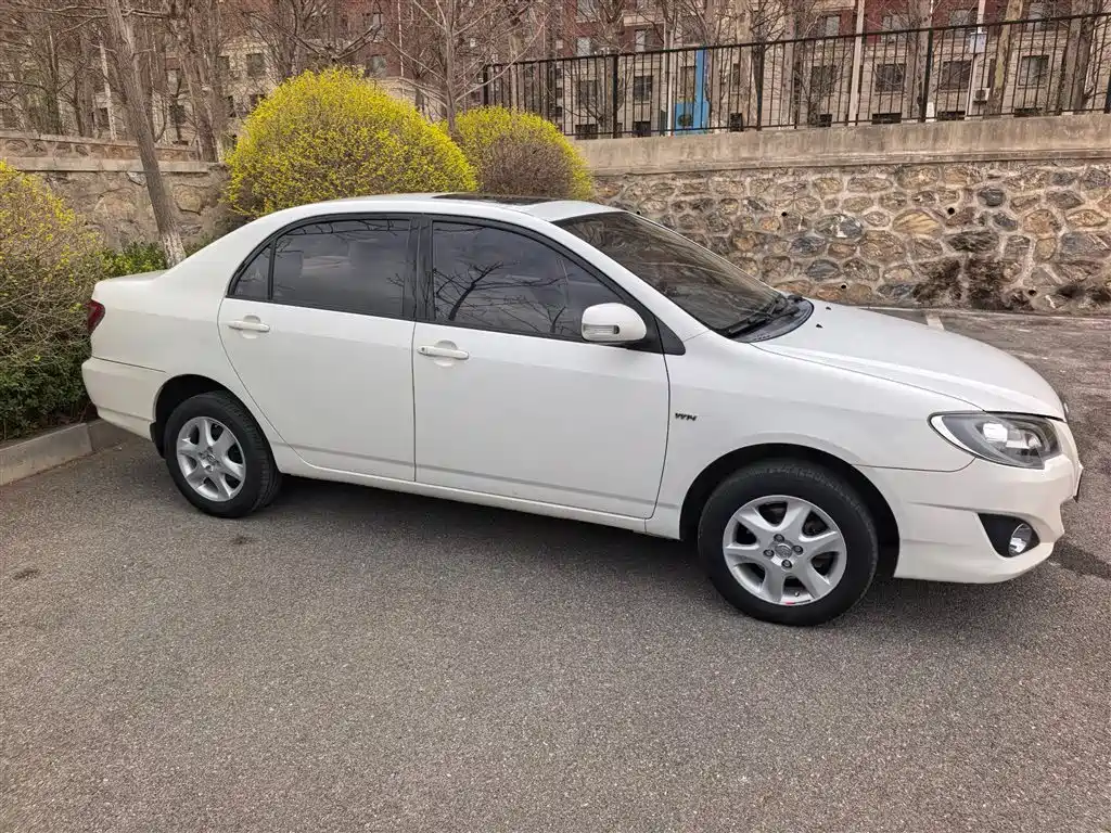 Toyota Corolla 2013 1.6L Automatic Excellence Edition фото 3