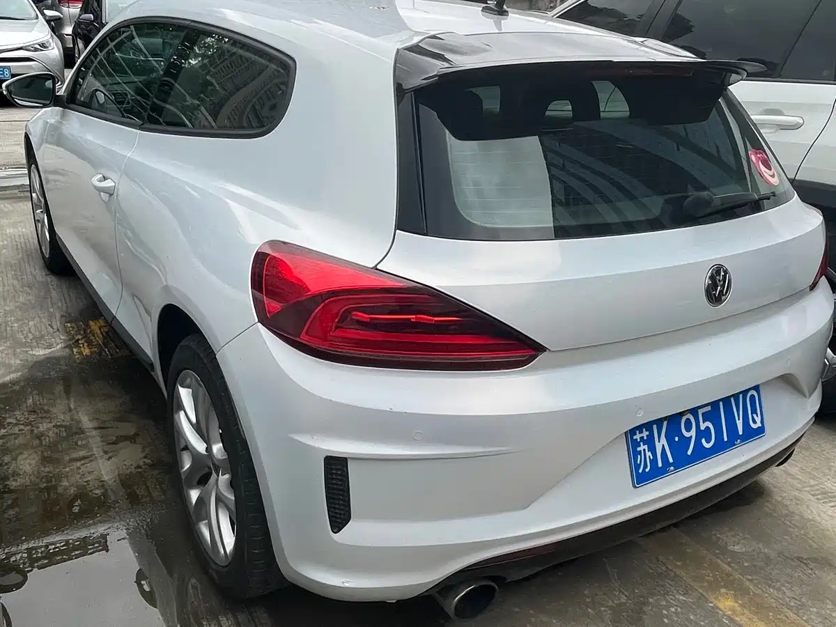 Volkswagen Scirocco 2015 1.4TSI Trend Edition фото 7
