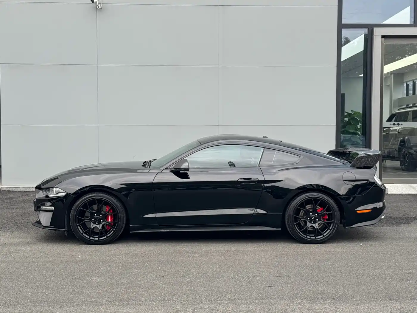 Ford Mustang 2019 2.3L EcoBoost фото 4
