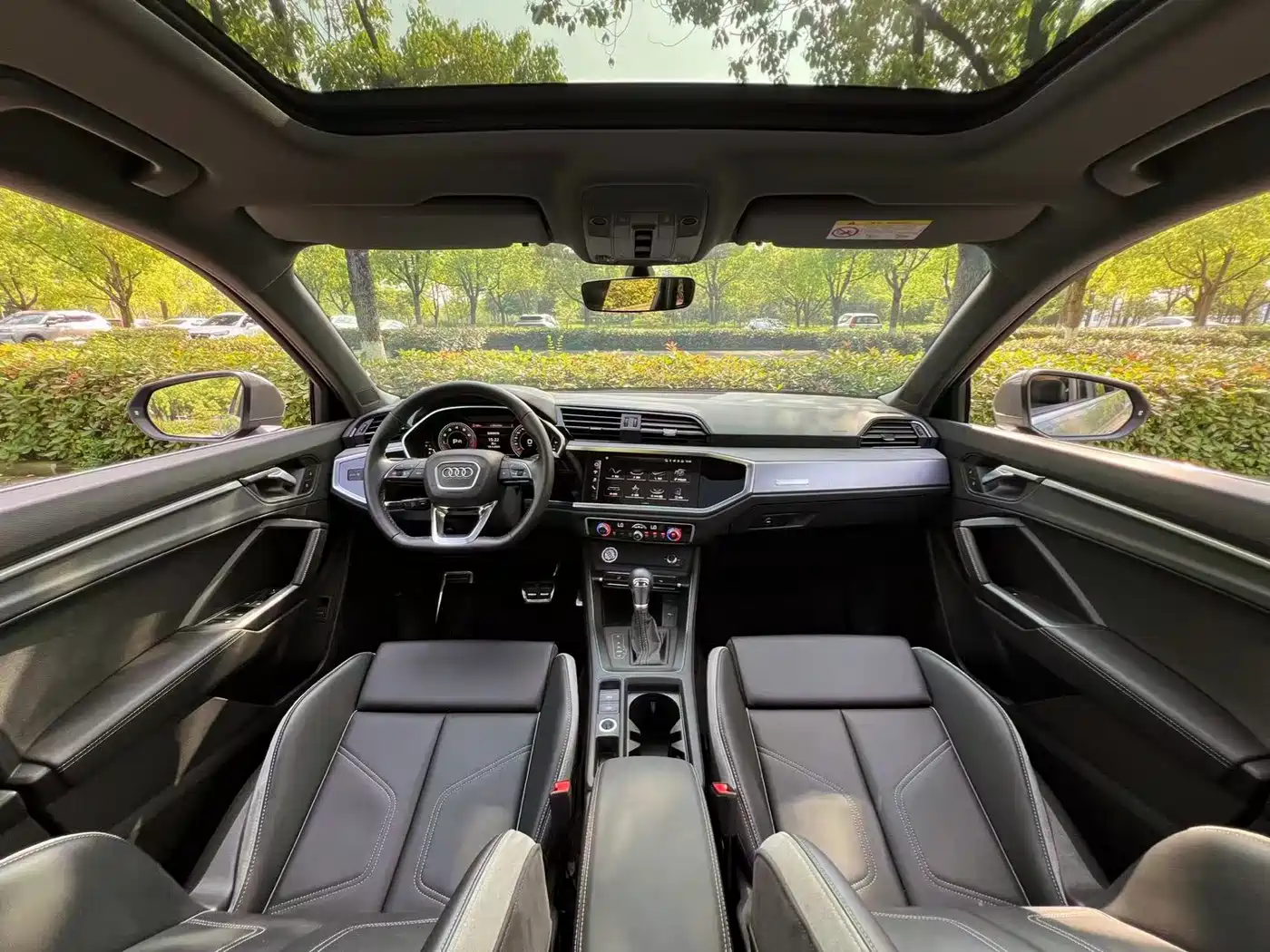 AUDI Q3