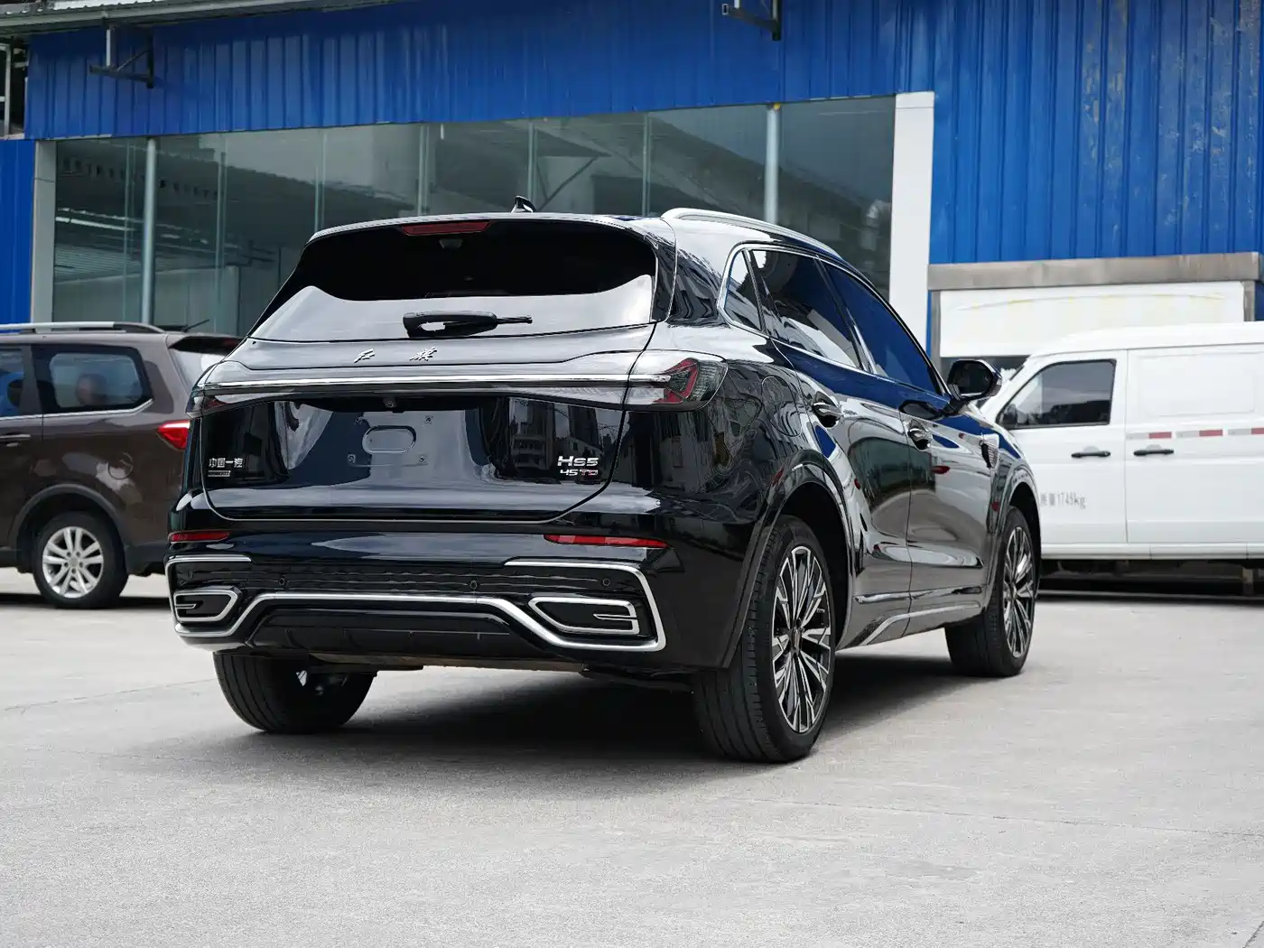 Фото 8 - Hongqi HS5