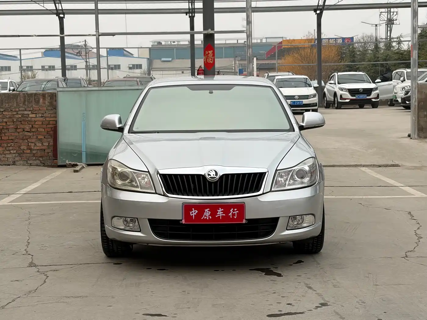 Škoda Octavia 2014 1.6L Auto Yijie Edition фото 2