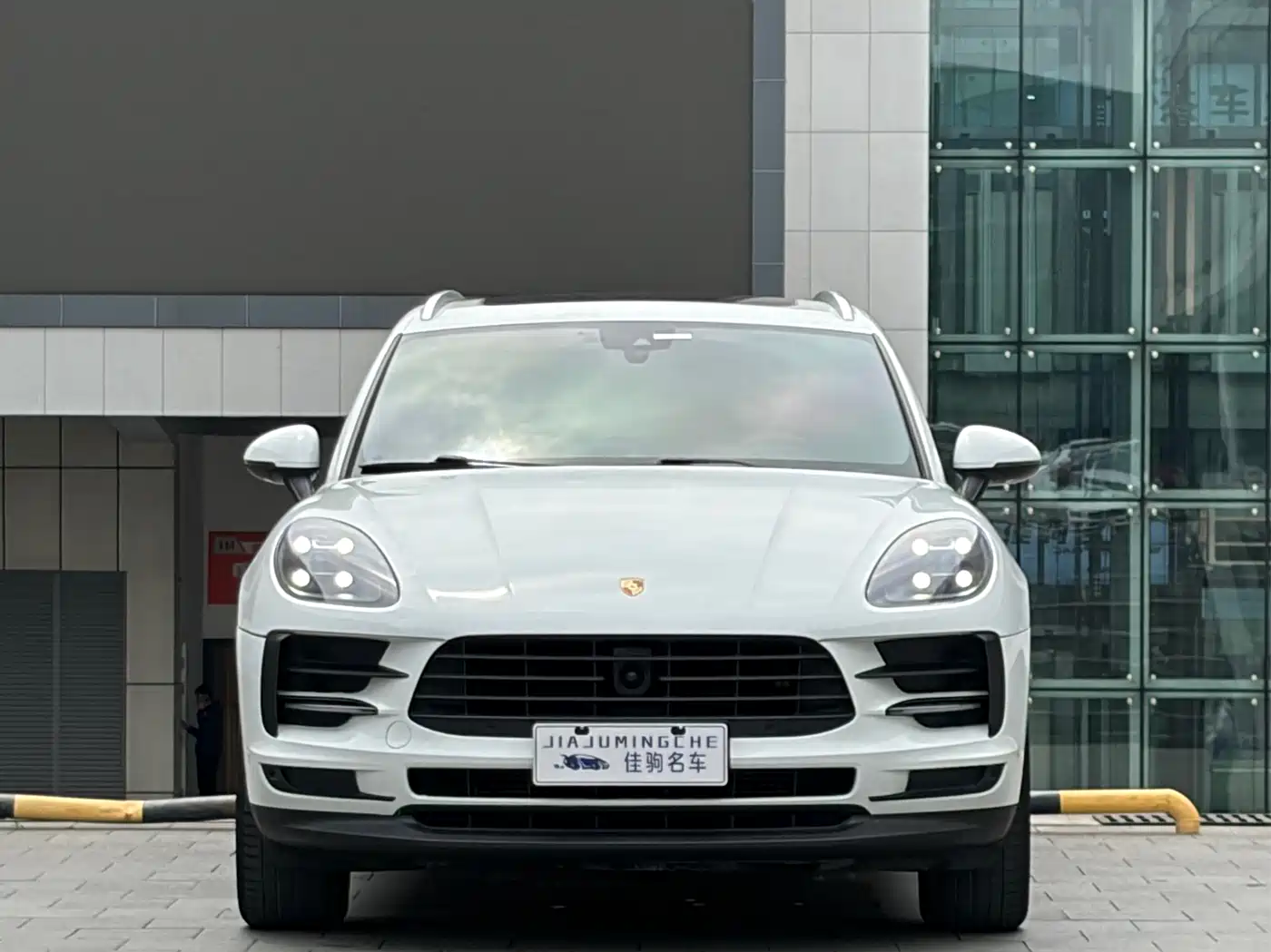 Porsche Macan 2018 Macan 2.0T фото 2