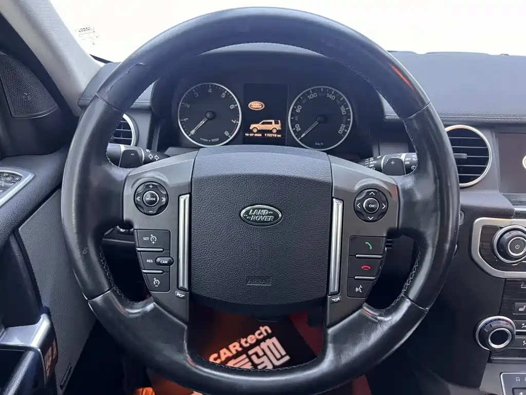 Фото 20 - Land Rover Discovery