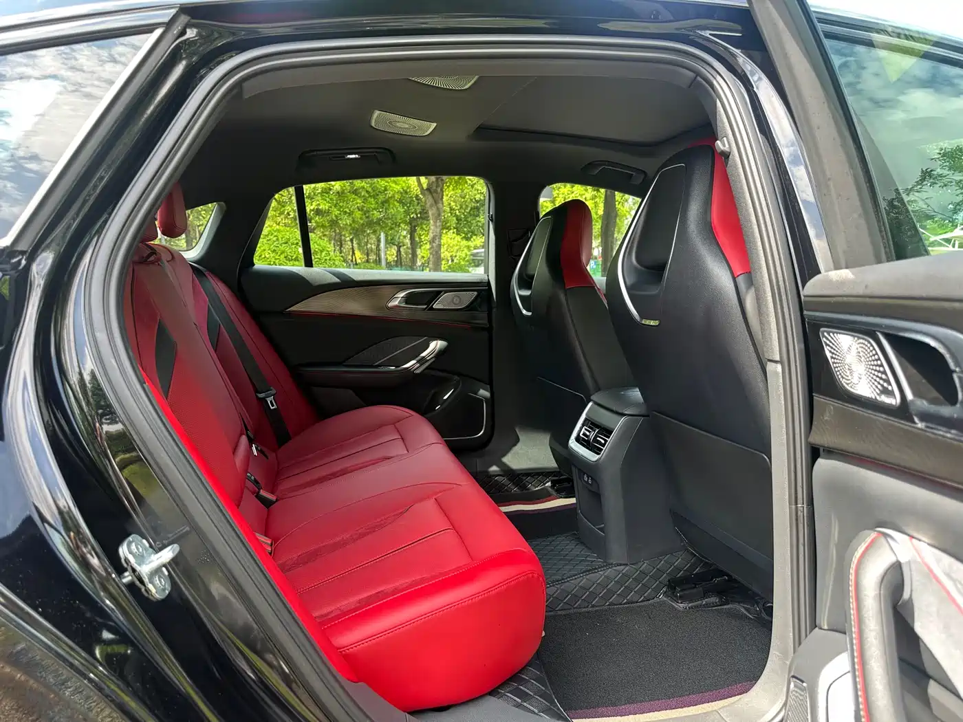 Hongqi H6 2025 Model 2.0T Fashion Edition фото 28