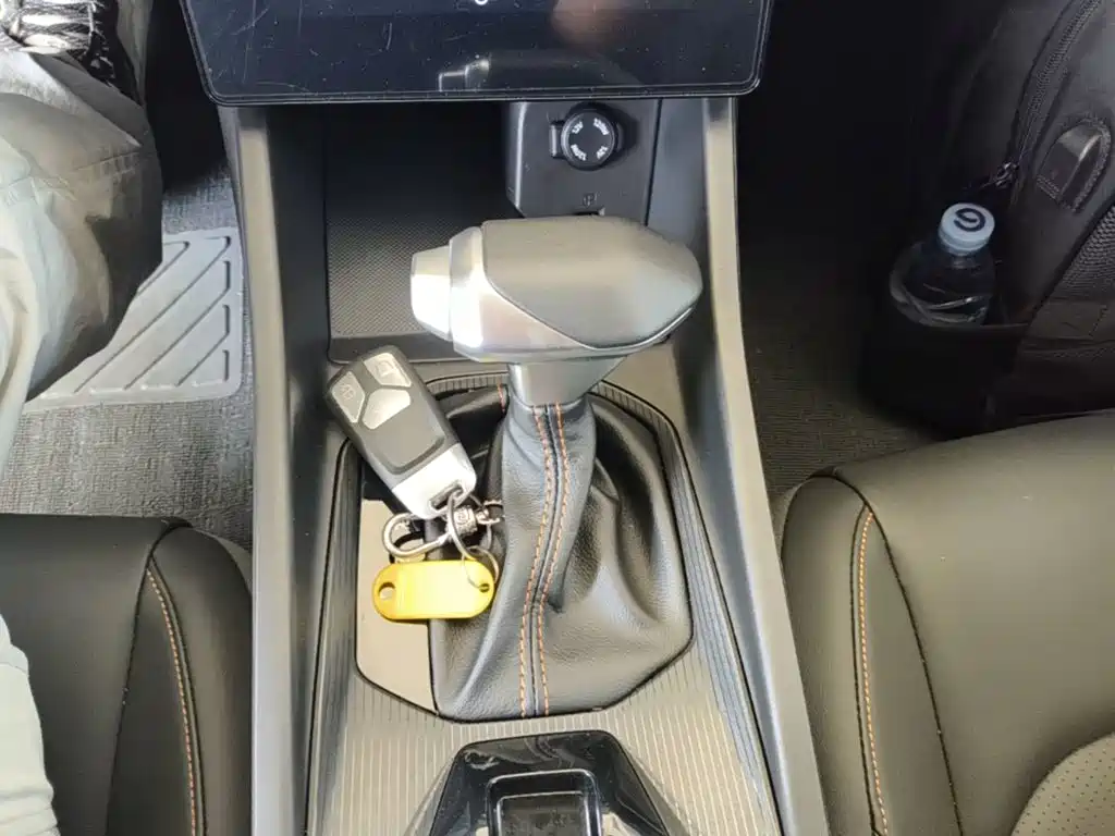 Dongfeng Aeolus Yixuan 2025 2025 1.5L Auto Luxury