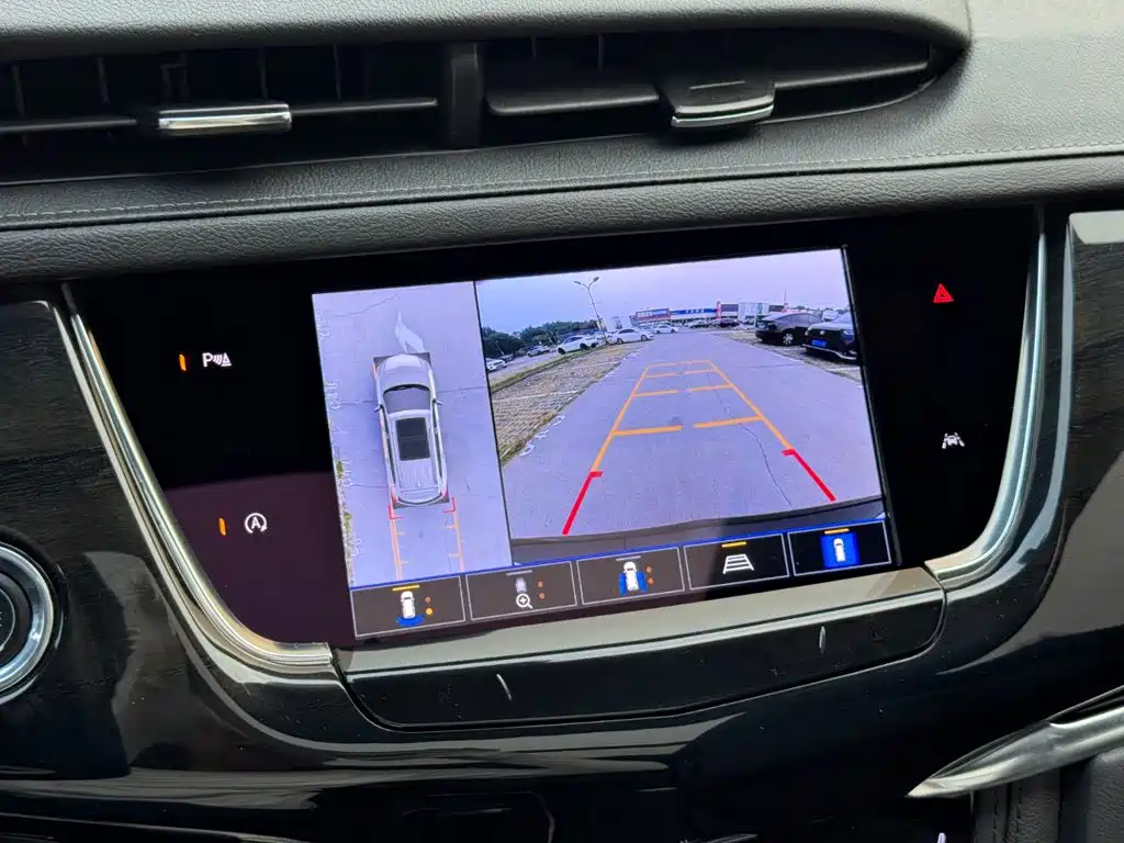 Cadillac XT6 2023 2022 2.0T 6-Seater 2WD Luxury Edition