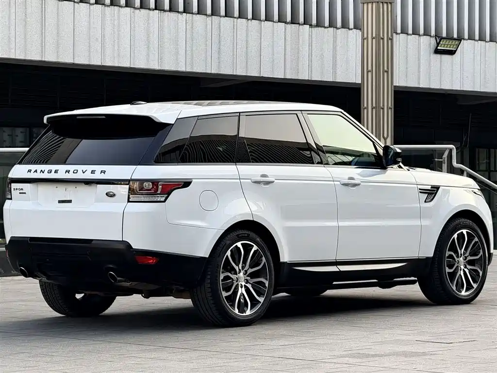 Land Rover Range Rover Sport 2015 3.0 SC V6 HSE DYNAMIC фото 10