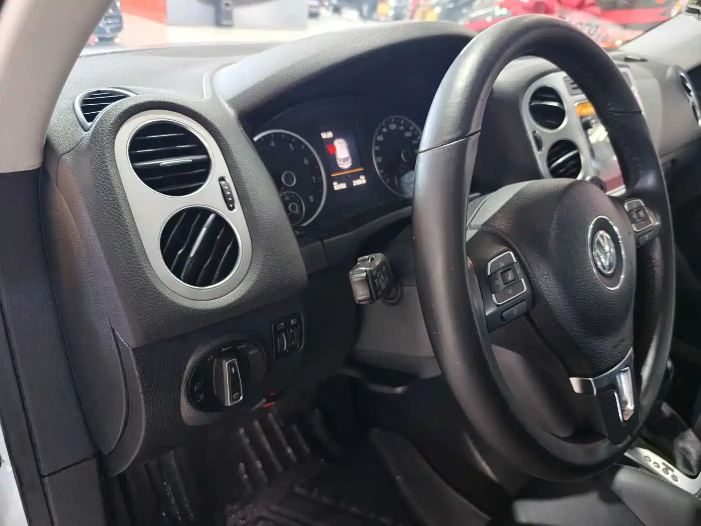 Volkswagen Tiguan 2016 Model 300TSI Automatic 2WD Luxury Edition фото 9