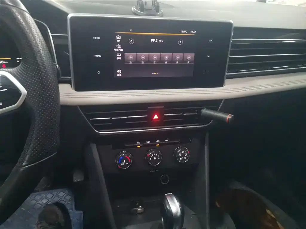 Volkswagen Tiguan L 2023 330TSI Auto 2WD Comfort Edition фото 10
