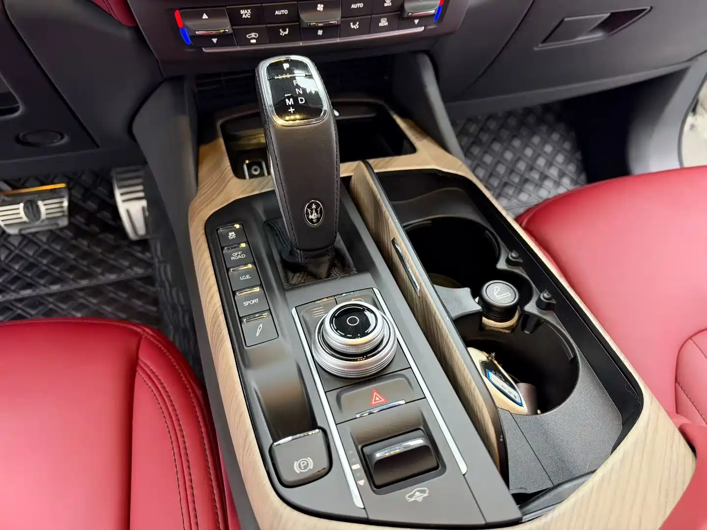 صورة 8 - Maserati Levante