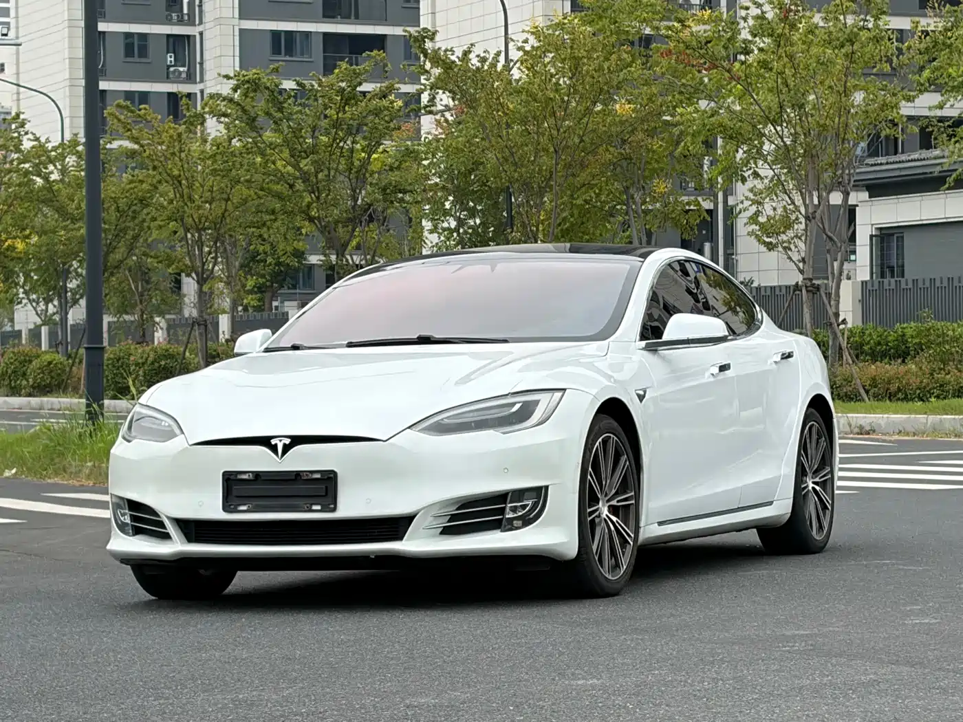 Tesla Model S 2019 2017 Model S 75D Standard Range