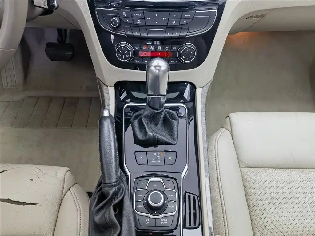 Peugeot 508 2011 2.3L Automatic Luxury Edition фото 13