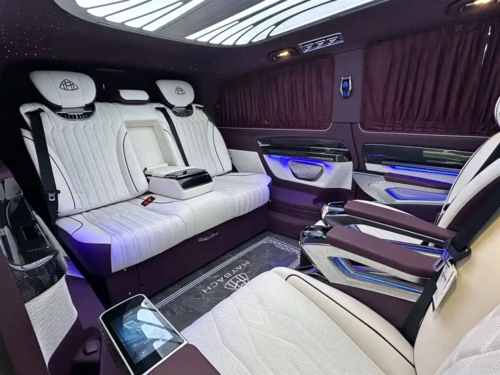 Mercedes-Benz Vito 2024 2.0T Elite Edition 7-Seater фото 20