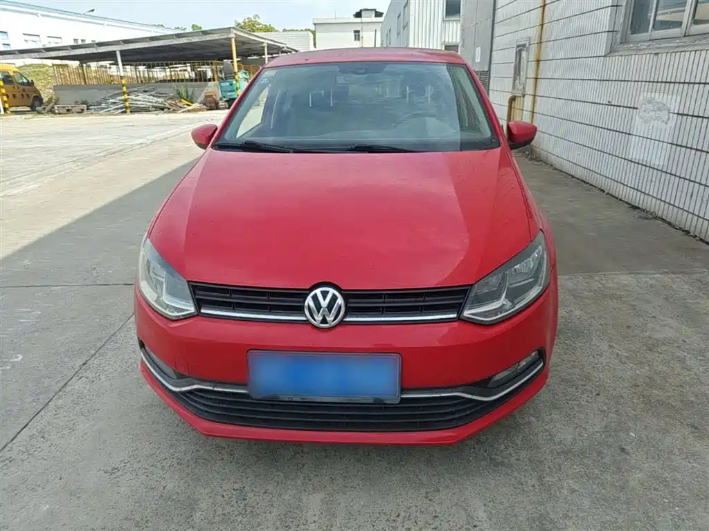Volkswagen Polo 2014 1.6L Automatic Comfort Edition фото 24