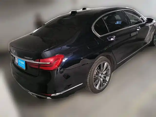 BMW 7 Series 2017 750Li xDrive Personalized Custom Edition 5-Seater — фото 2