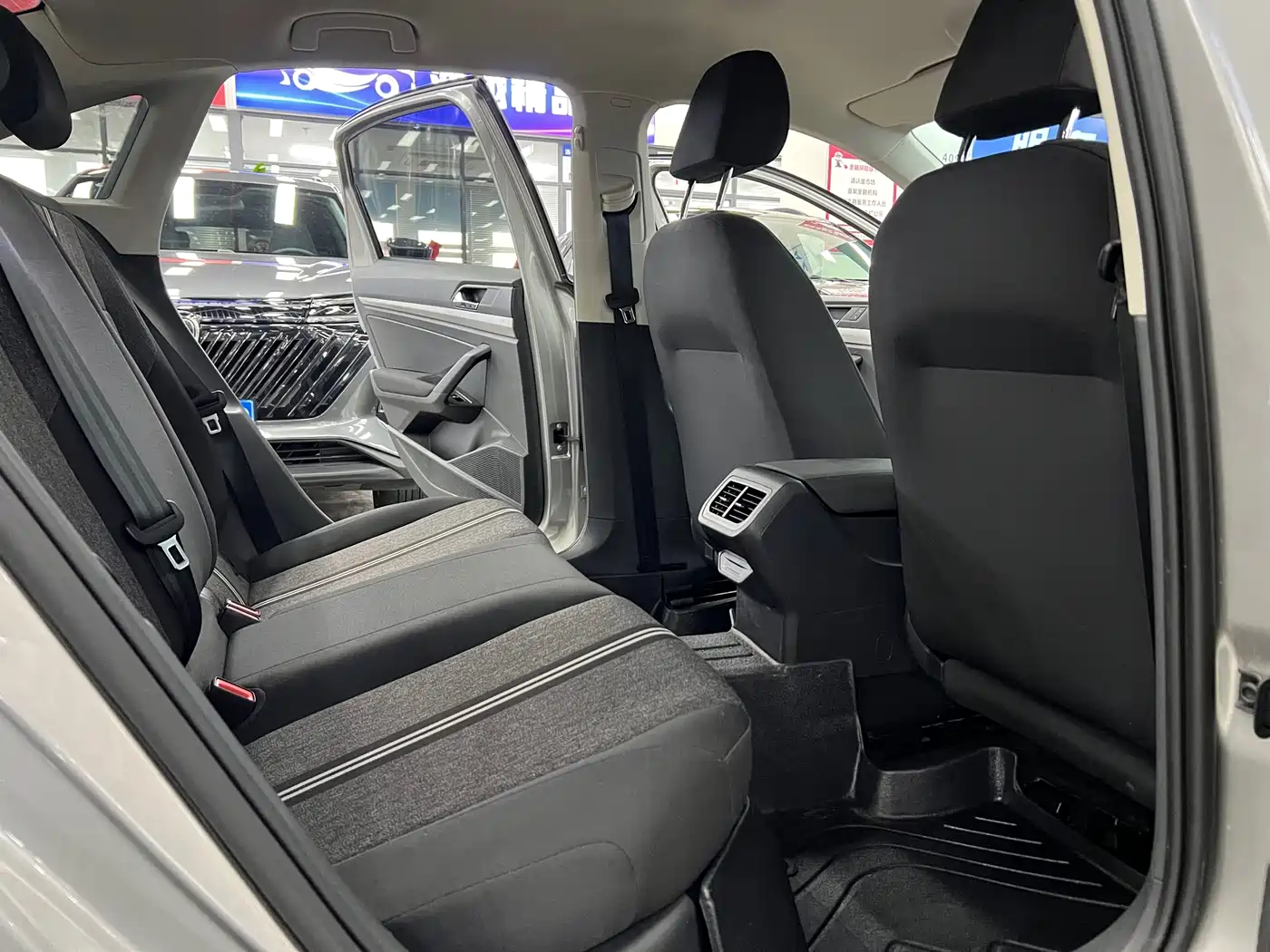 Volkswagen Lavida 2021 1.5L Automatic Trend Edition фото 9