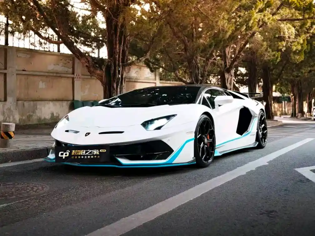 Lamborghini Aventador 2011 LP 700-4