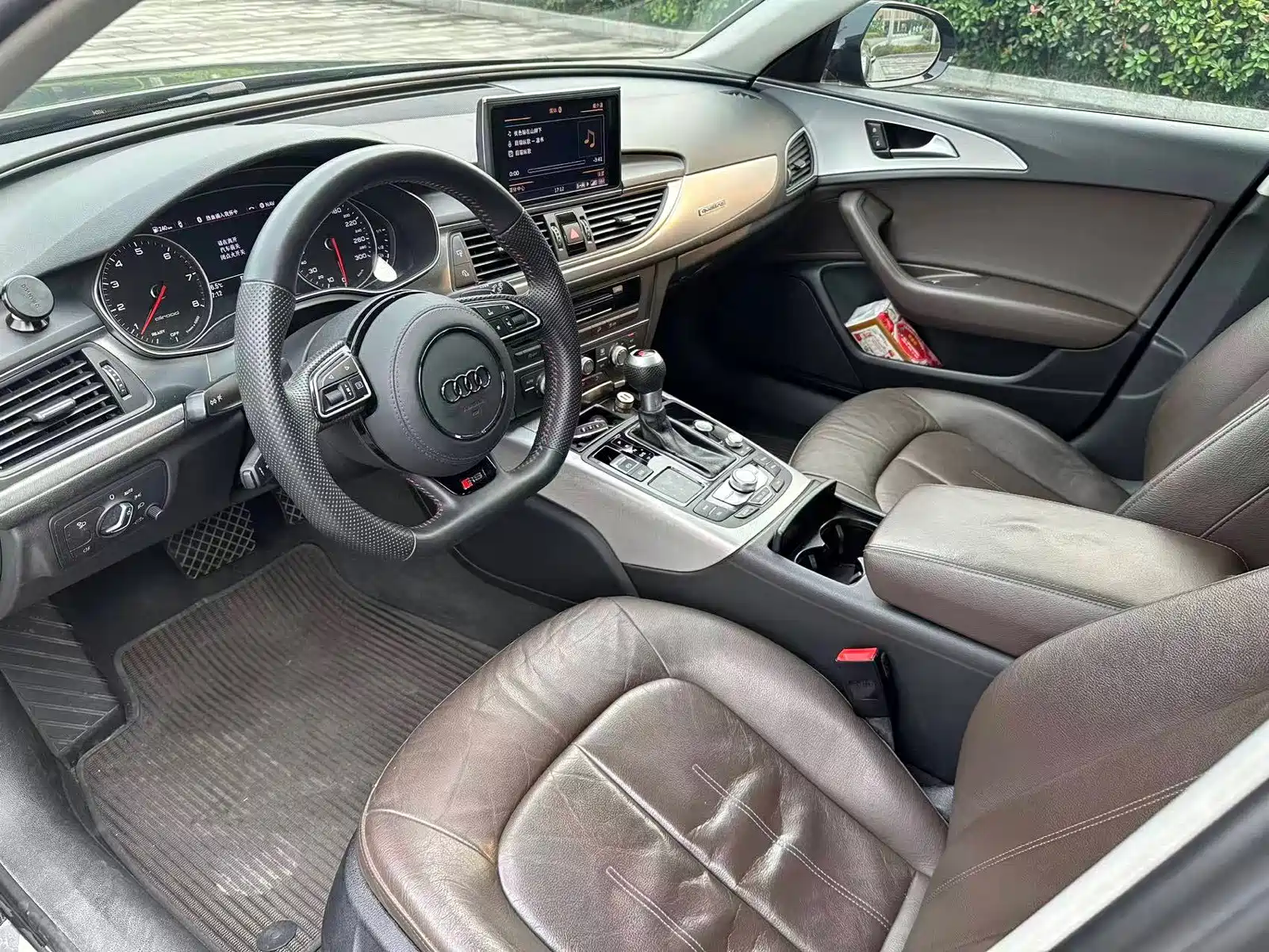 Фото 8 - Audi A6 (Import)