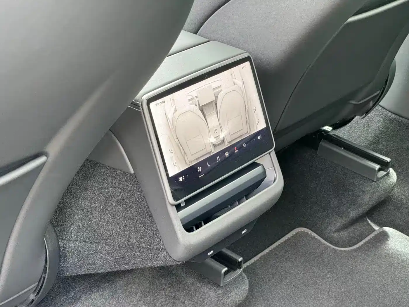 Tesla Model Y 2026 2026 Rear-Wheel Drive