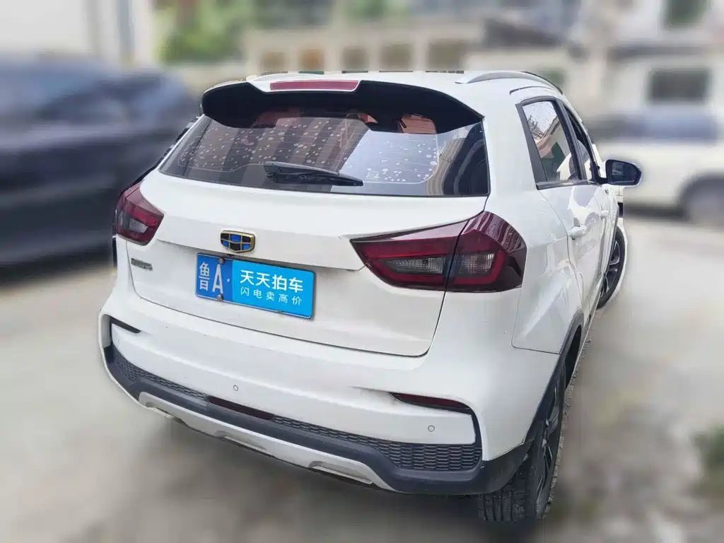 صورة 2 - Geely Vision X3