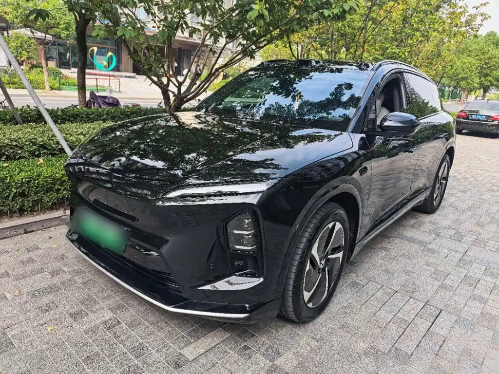 Фото 1 - NIO ES6