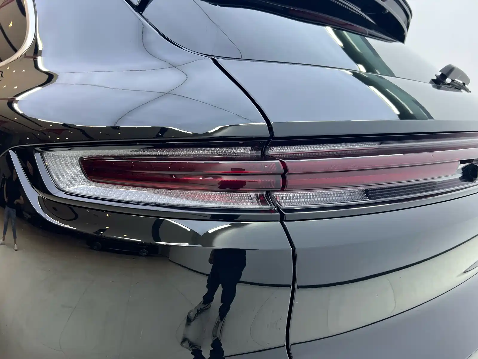 Фото 7 - Porsche Cayenne New Energy