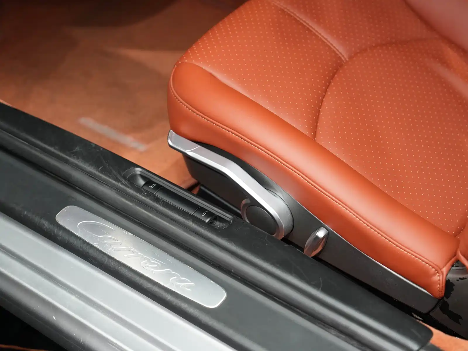 Photo 20 - Porsche 911