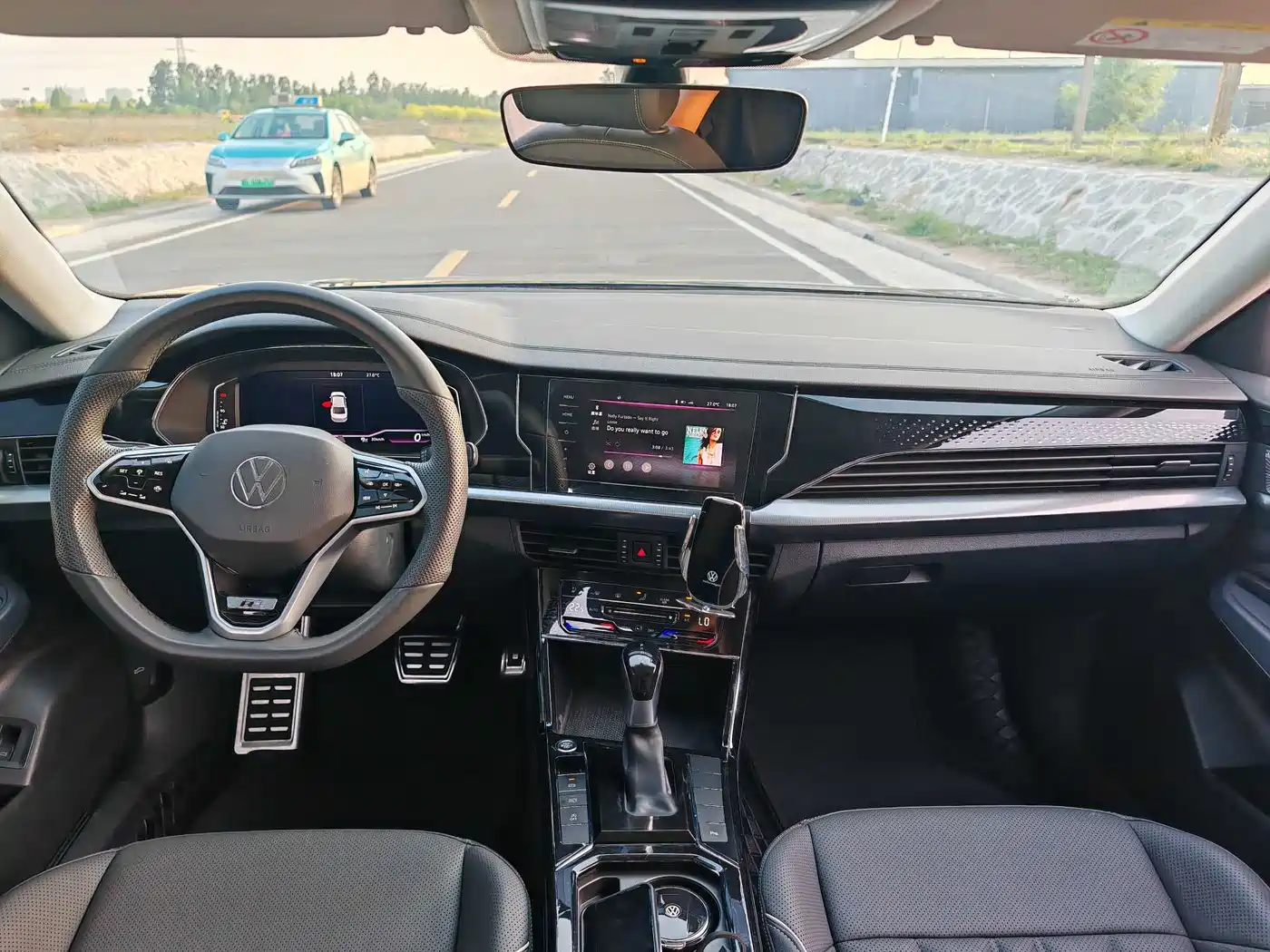 Volkswagen Passat 2024 330TSI Starlight Elite Edition фото 7