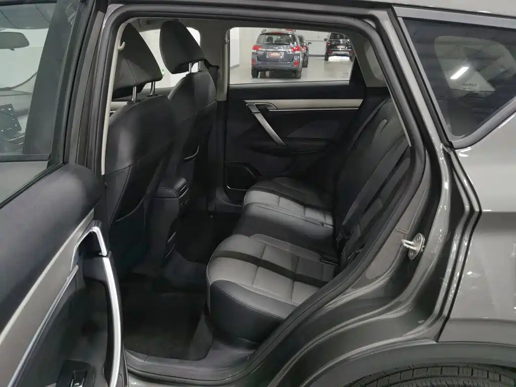 Photo 15 - Geely Coolray