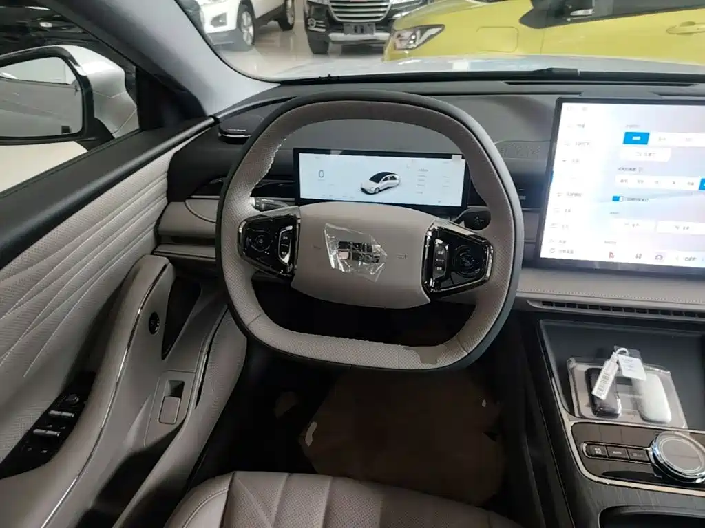 Geely Galaxy Galaxy Xingyao 8 2026 2025 60km EM-i Luxury Edition